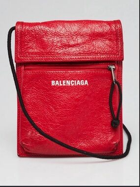 Like 🆕 Balenciaga Explorer Bag/AUCTION HOUSE DISPLAY💝💝💝
